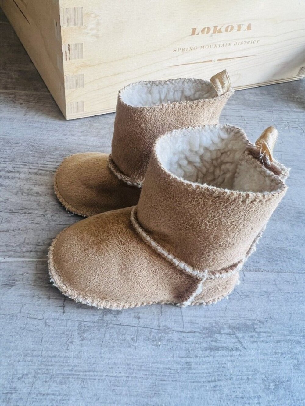 BABY GAP 3-6 Months Faux Suede Shearling Deerfield Soft Sole Boots Infant Shoes